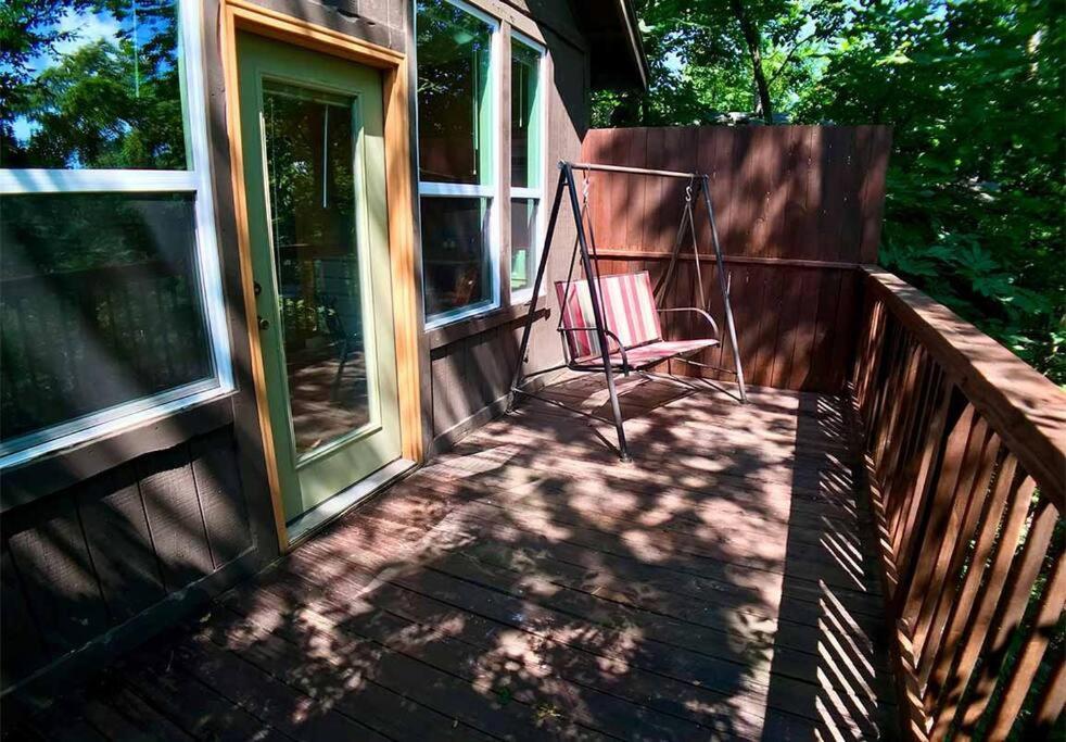 Chateau Treehouse #11 @ Oak Crest Cottages And Treehouses 유레카 스프링스 외부 사진